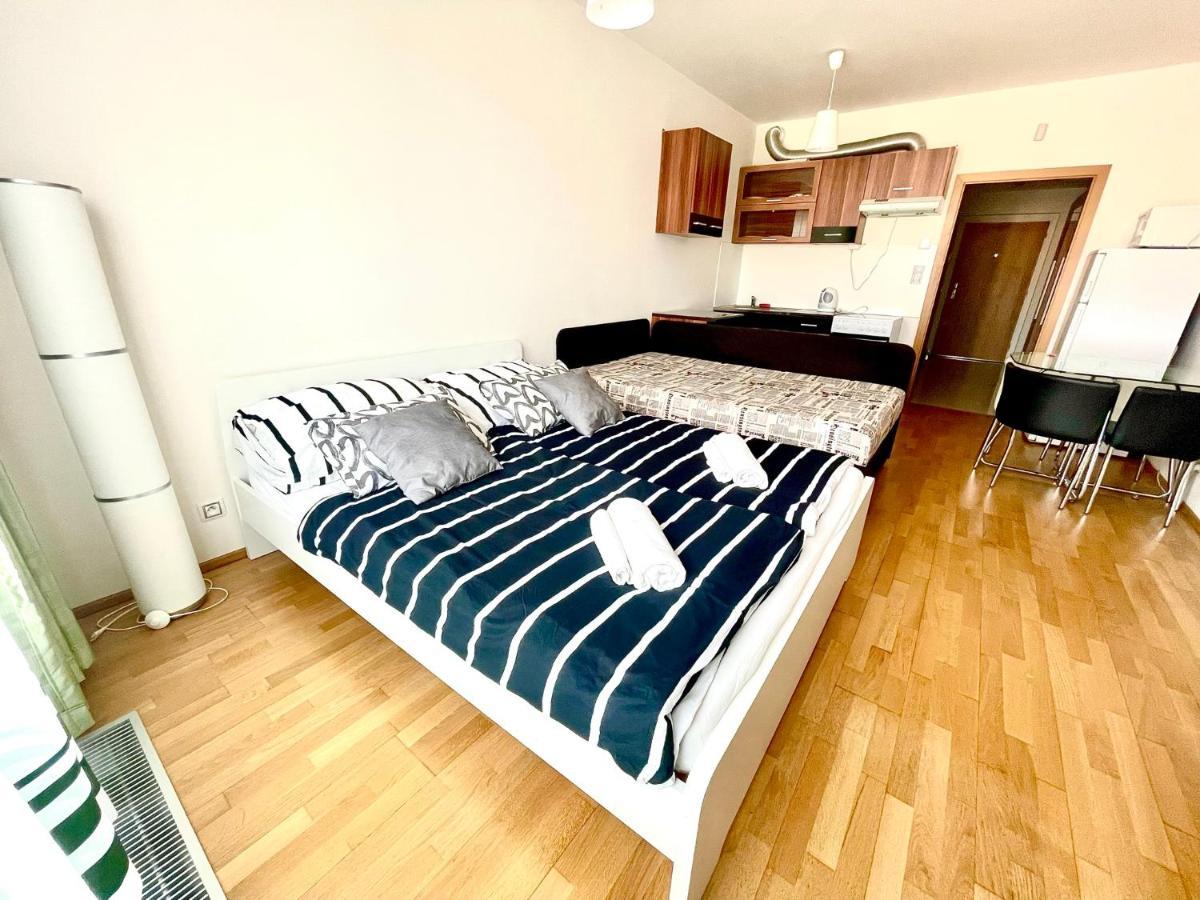Centrum Park Apartment Praga Exterior foto